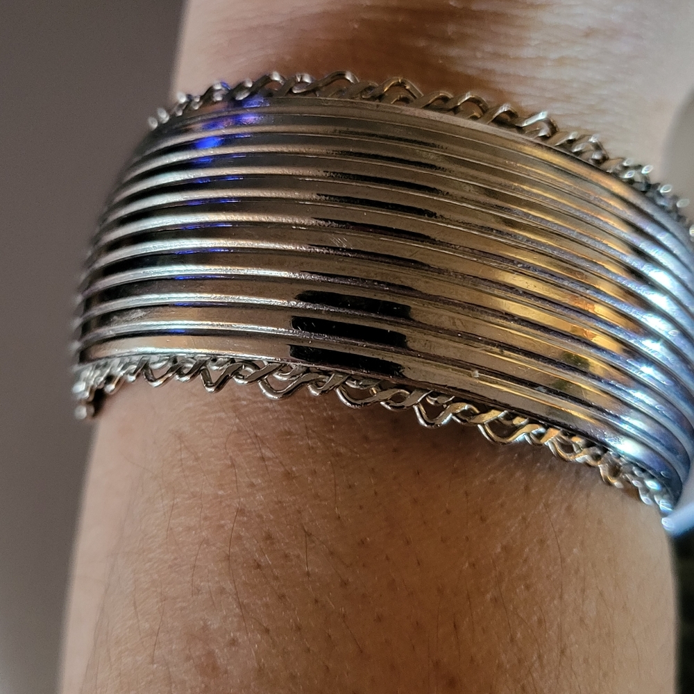 Late 1950's "VOLUPTE" Signed Cartouche Silver Ribbed 1.25" Wide Cuff Bracelet - Picture 6 of 8